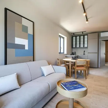 Appartamento In With House Sea View *